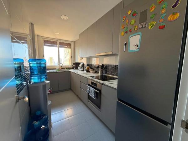 Piso en calle Presidente Adolfo Suárez, 12