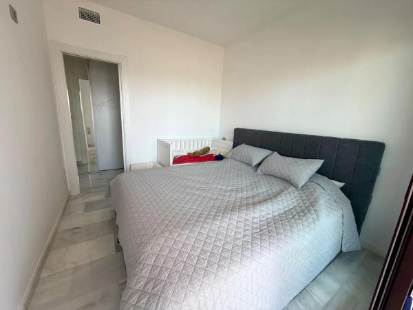 Piso en calle Presidente Adolfo Suárez, 12