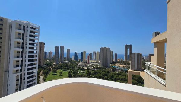 Ático en calle Presidente Adolfo Suárez, 18