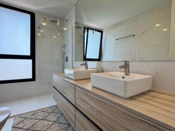 Piso en avenida de Benissa, 2