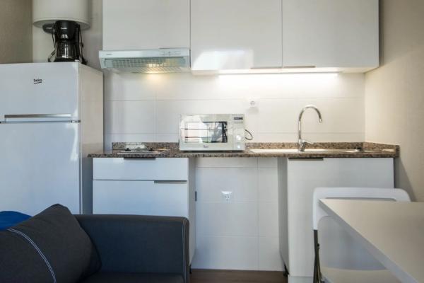 Estudio en avenida Juan Fuster Zaragoza, 3