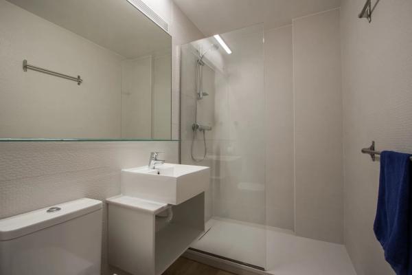 Estudio en avenida Juan Fuster Zaragoza, 3