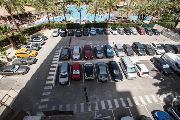 Estudio en avenida Juan Fuster Zaragoza, 3