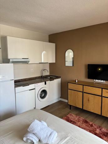 Estudio en avenida Juan Fuster Zaragoza, 3