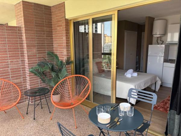 Estudio en avenida Juan Fuster Zaragoza, 3