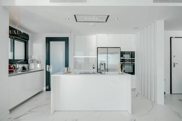 Piso en avenida República Argentina