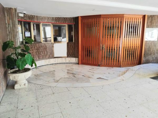 Piso en avenida de Estocolmo, 2