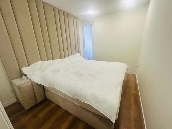 Piso en avenida Juan Fuster Zaragoza, 6