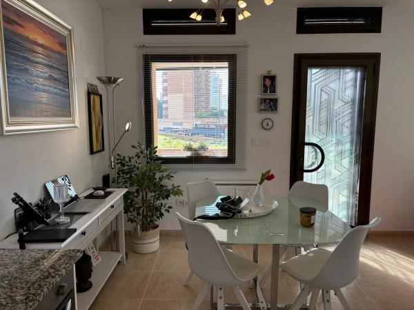 Piso en avenida Marina Baixa, 2