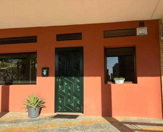 Piso en avenida Marina Baixa, 2