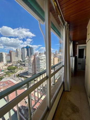 Piso en avenida Alcoy