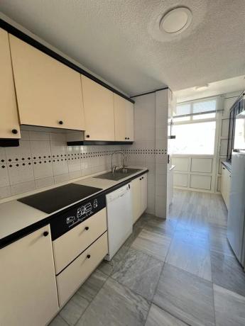 Piso en avenida Alcoy