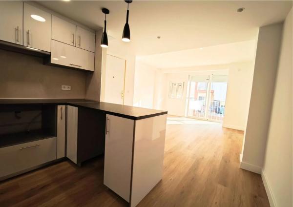 Piso en calle Ramón y Cajal, 4