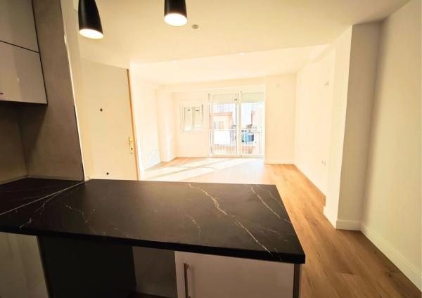 Piso en calle Ramón y Cajal, 4