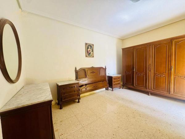 Piso en calle Ramón y Cajal