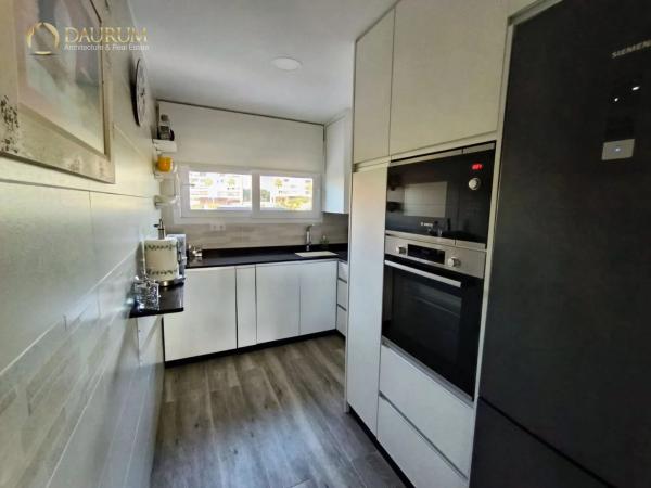 Piso en avenida de la Marina Baixa