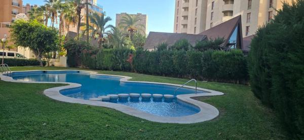 Piso en avenida de la Marina Baixa