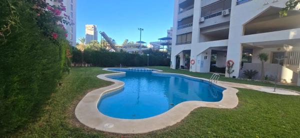 Piso en avenida de la Marina Baixa