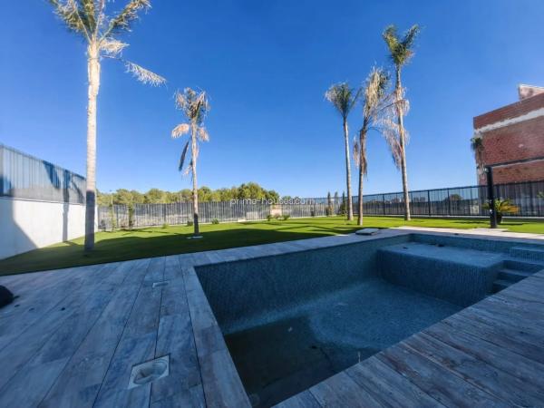 Piso en calle de Veneçuela, 13