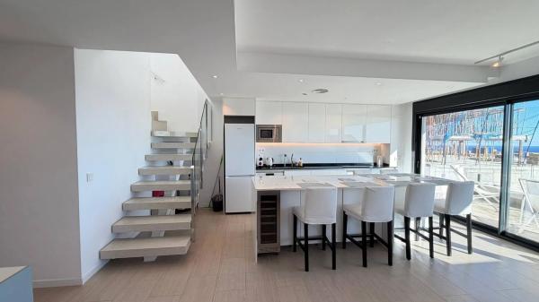 Piso en calle de Uruguay,