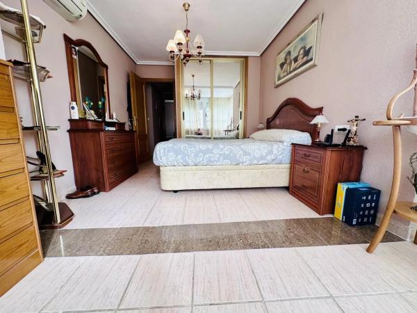 Piso en avenida de la Marina Baixa