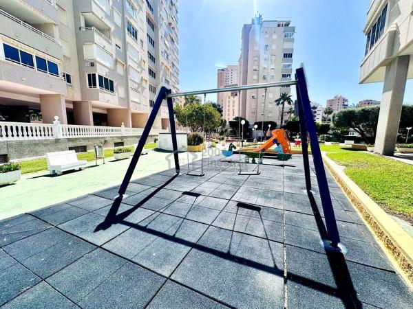 Piso en avenida de la Marina Baixa