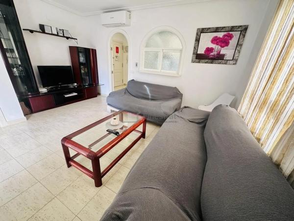 Piso en avenida de la Marina Baixa