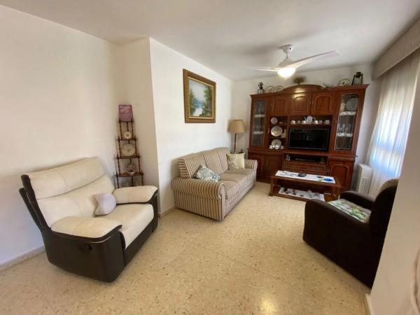 Piso en avenida de la Marina Baixa