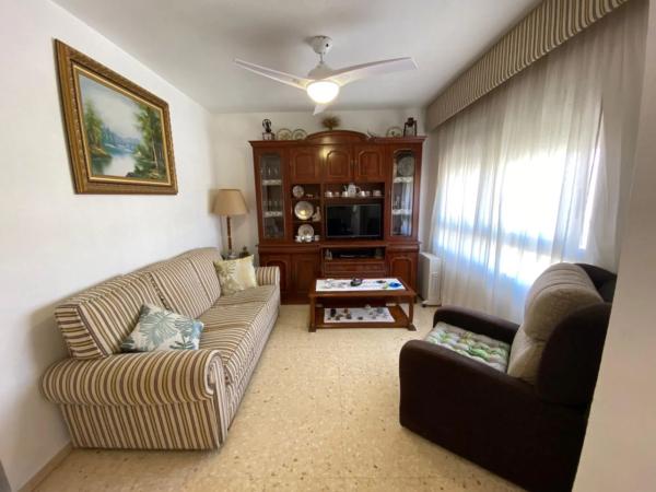 Piso en avenida de la Marina Baixa