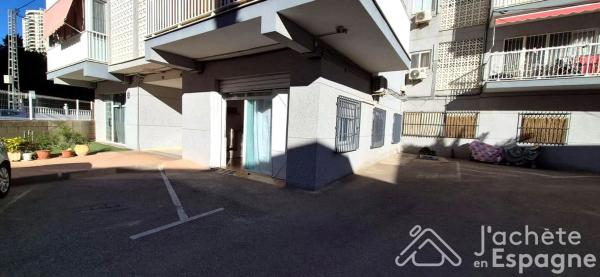 Piso en avenida de la Marina Baixa