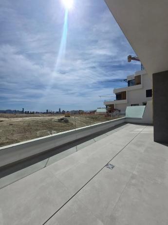 Dúplex en calle de Bolívia