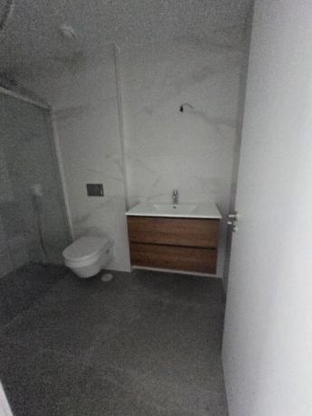 Dúplex en calle de Bolívia