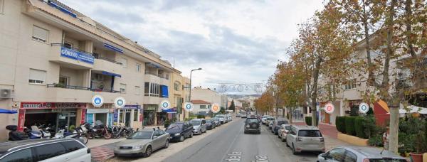 Piso en avenida de la Marina Baixa