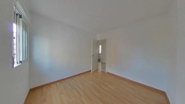 Piso en calle la Pau