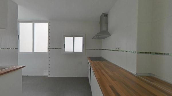 Piso en calle la Pau