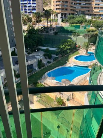 Piso en avenida Mestral, 5