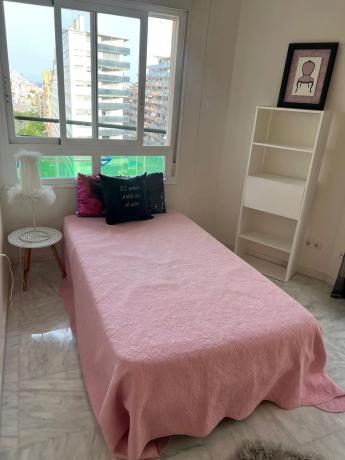 Piso en avenida Mestral, 5