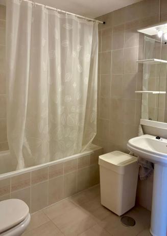 Piso en calle Nou de Octubre, 13