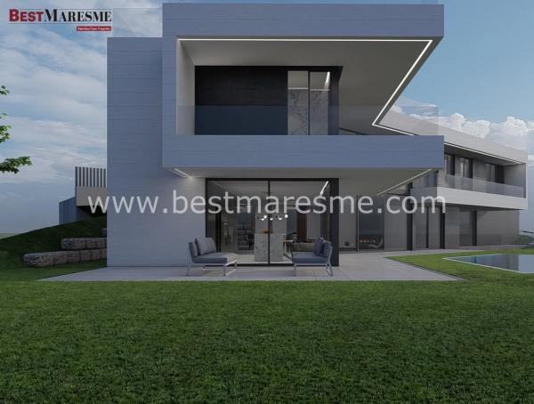 Chalet independiente en Calle Moianès 17