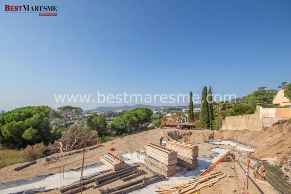 Chalet independiente en Calle Moianès 17