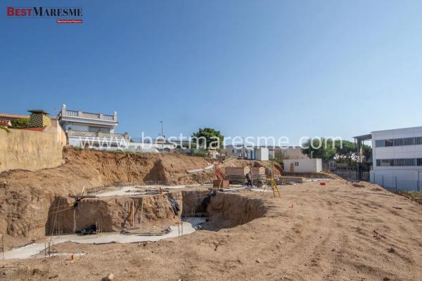 Chalet independiente en Calle Moianès 17