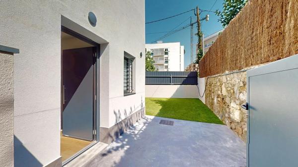 Chalet adosado en calle Mallorca, 12