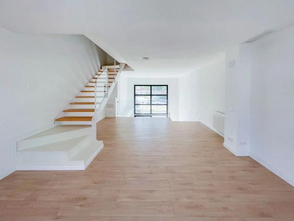 Exclusiva de 8 casas pareadas en Hostalric