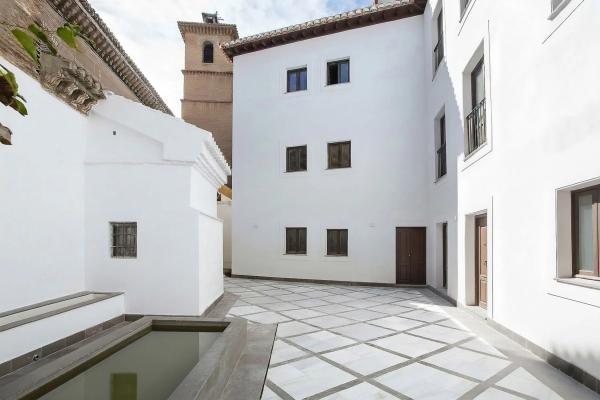 San Ildefonso Suites