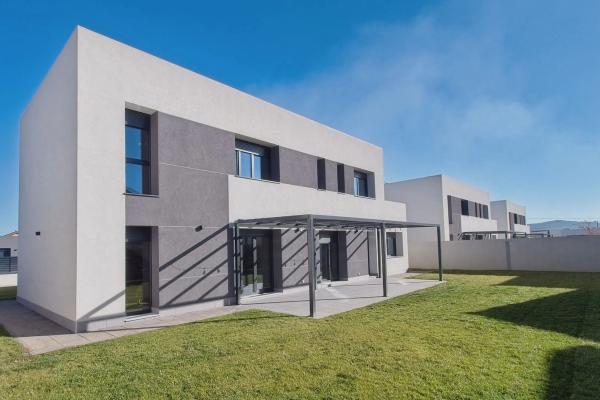 Urbanización Puerta del Camión