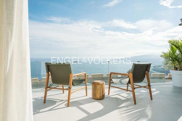 Villa con piscina infinity