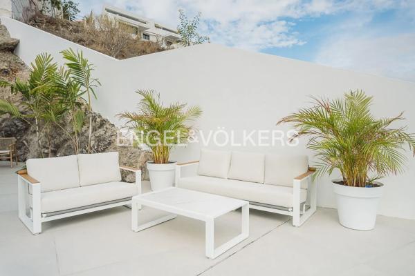 Villa con piscina infinity