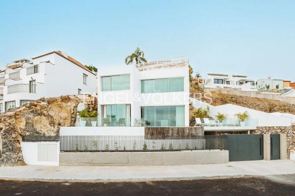 Villa con piscina infinity