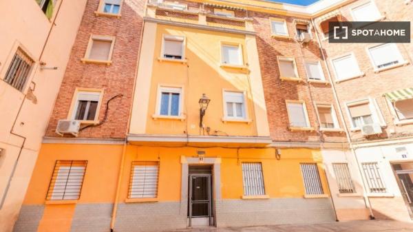 Apartamento de 2 dormitorios en alquiler en Benimaclet, Valencia