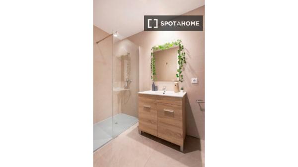 Apartamento de 2 dormitorios en alquiler en Benimaclet, Valencia